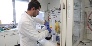 Investigadores de Málaga avanzan en lesiones hepáticas inducidas en casos de reexposición a medicamento