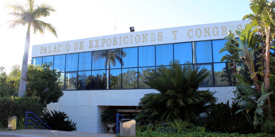 El Ayuntamiento condecorará al delegado de Desarrollo Sostenible de la Junta en Málaga y a mandos policiales con motivo del Día de la Policía Local