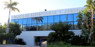 El Ayuntamiento condecorará al delegado de Desarrollo Sostenible de la Junta en Málaga y a mandos policiales con motivo del Día de la Policía Local