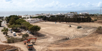 Comienzan las obras del nuevo campo de fútbol con el que Estepona ampliará sus instalaciones deportivas públicas