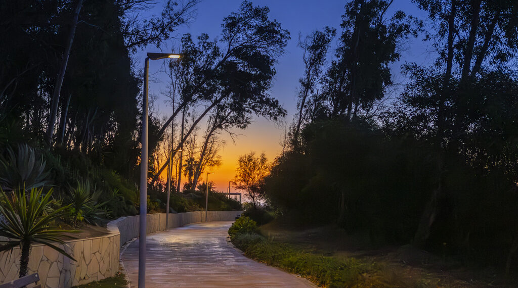 El plan especial de alumbrado en el extrarradio y el corredor litoral avanza con nuevas obras por valor de 1,5 millones de euros