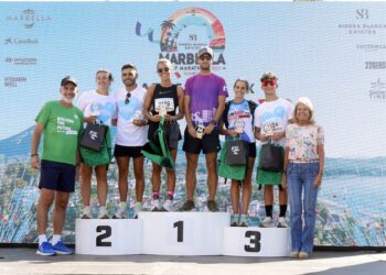 La alcaldesa destaca «el gran éxito de participación» de la Media Maratón de Marbella, que ha reunido a casi 1.500 corredores