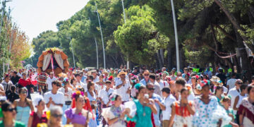 Torremolinos vivió ayer su tradicional Romería con la asistencia de alrededor de 200.000 personas