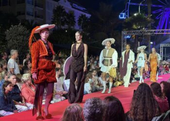 Jóvenes Diseñadores cierran un V Concurso Estepona de Moda para el recuerdo