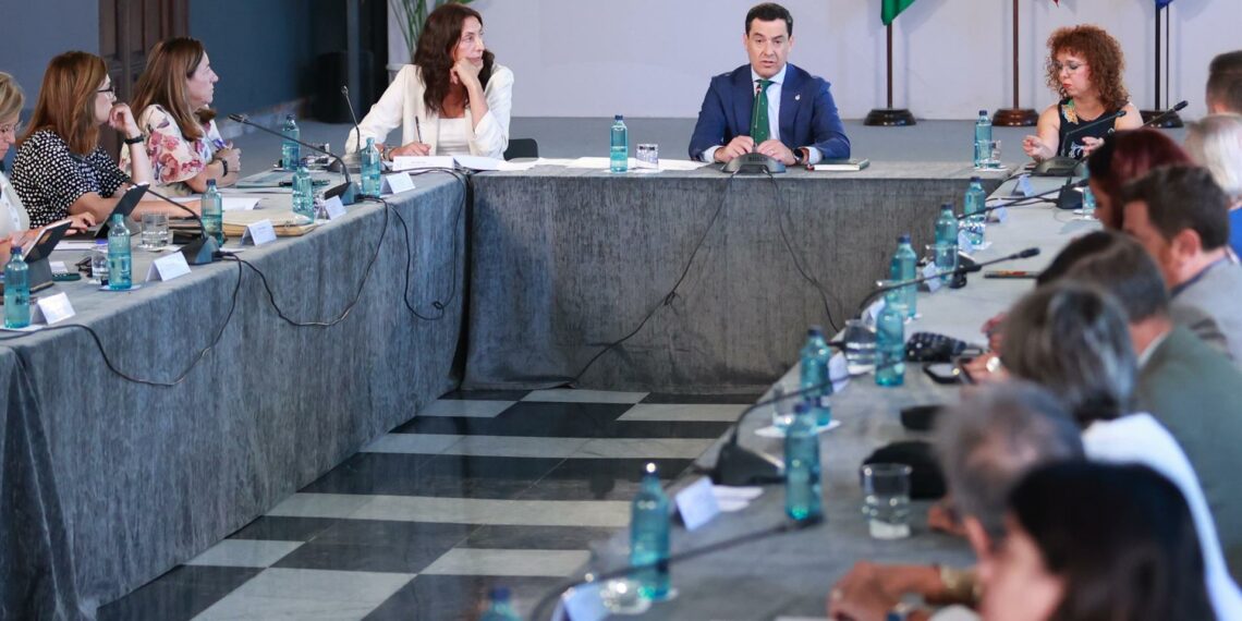 Moreno urge solución a la infrafinanciación andaluza: «Hemos llegado al tope en sanidad, educación y servicios sociales»