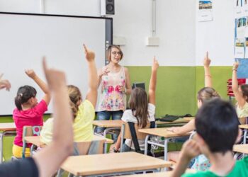 La Junta «mantiene» la plantilla docente para Málaga, a pesar de indicar un descenso en el número de alumnos