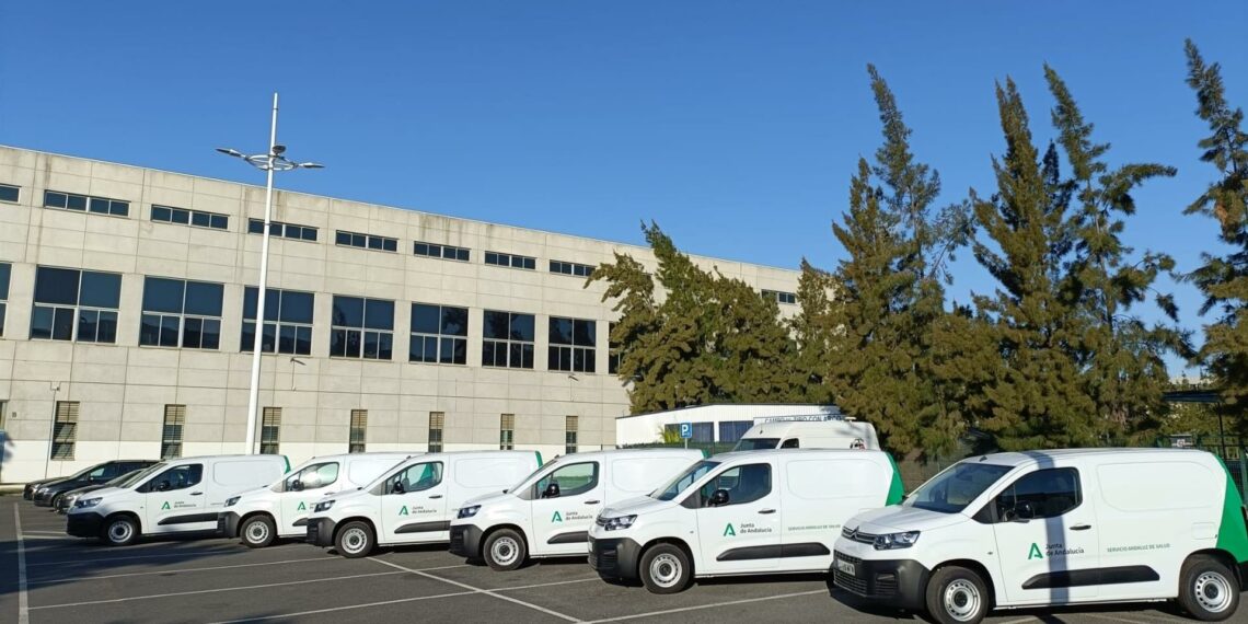 El SAS estrena 55 vehículos para renovar la flota de los centros sanitarios de la provincia de Málaga