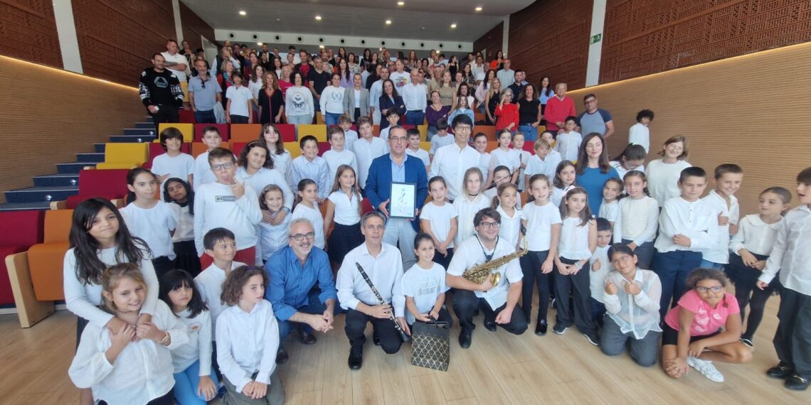 Briones y García Urbano presiden la puesta de largo del Conservatorio de Estepona