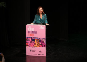 Navarro reivindica la libertad de elegir como el verdadero poder que necesitan las mujeres