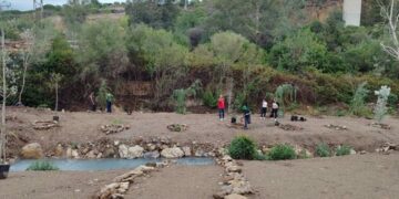Continúa completándose el proyecto de recuperación y puesta en valor del río Manilva