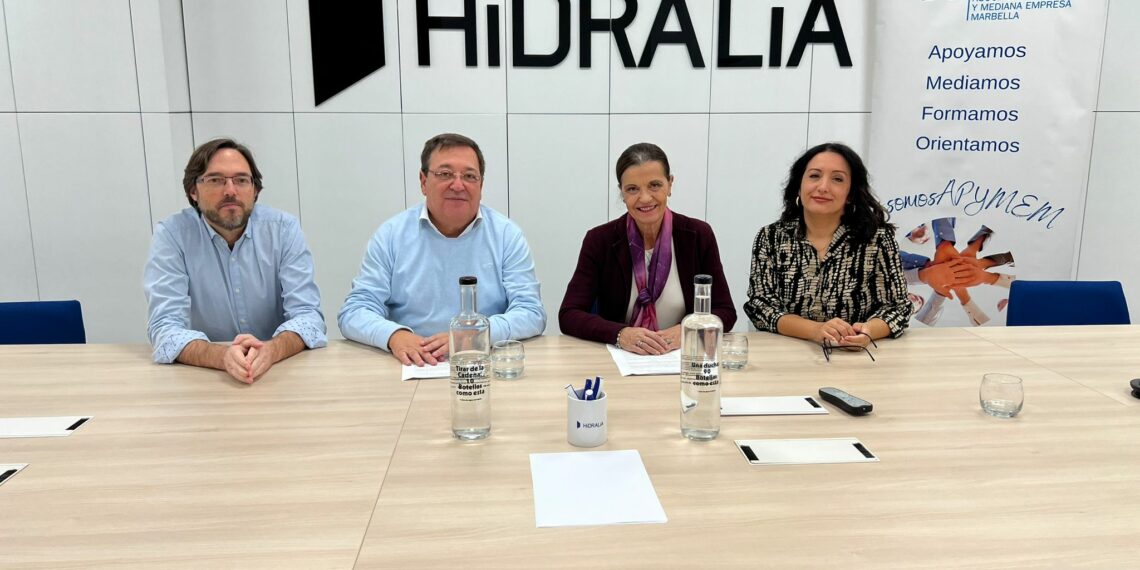Hidralia y APYMEM firman un convenio para impulsar la telelectura entre la pequeña y mediana empresa del municipio