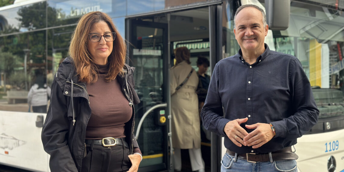 El Ayuntamiento de Fuengirola ofrece a los vecinos un servicio de autobuses gratuito al Parque Cementerio con motivo del Día de Todos los Santos