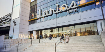 Larios Centro cierra un acuerdo con la Copa Davis y la Billie Jean King Cup y sorteará en exclusiva 26 pases para los partidos