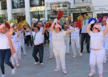 Estepona se vuelca contra el cáncer de mama: «Este pueblo es muy solidario, no falla nunca»