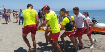 El dispositivo de salvamento de playas finaliza sin víctimas en Torremolinos
