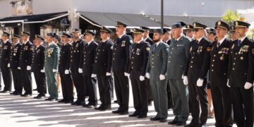 Los alcaldes de Benalmádena y Torremolinos, Juan Antonio Lara y Margarita del Cid, presiden el acto institucional en honor al Patrón del Cuerpo Nacional de Policía