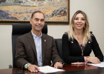 La cesión de tablets y portátiles al IES ‘Poetas Andaluces’ y la mejora de la salud mental en los centros educativos, lo más votado en los Presupuestos Participativos