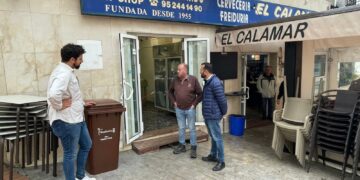 Arranca la campaña de recogida puerta a puerta de restos orgánicos en pescaderías de Benalmádena