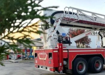 Afectado tras un incendio un local junto al teatro de Antonio Banderas