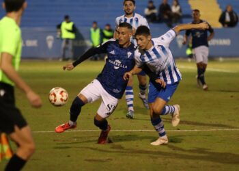 El Marbella reacciona tarde y cae en su visita a Alcoy