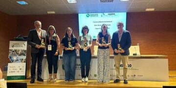 Tierra Adentro premia a Turismo Costa del Sol por contribuir al desarrollo sostenible con Senda Azul