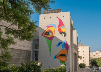Arranca la ejecución simultánea de obras en fachadas de Estepona dentro del Concurso Internacional de Murales