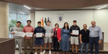 Entregados los diplomas de la II edición de los talleres gratuitos de ‘Jardinería’ y ‘Electricidad, Fontanería y Albañilería’ de 2024