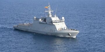 El buque ‘Tornado’ abrirá sus puertas al público en el puerto de Málaga