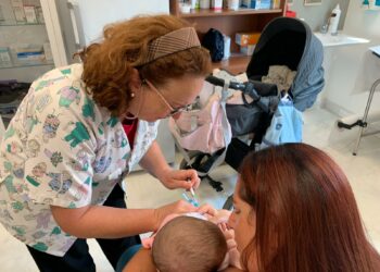 Más de 5.000 lactantes inmunizados en Málaga contra el Virus Respiratorio Sincitial desde que se inició la campaña en septiembre