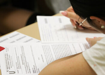 Casi 1.200 personas participan en la última convocatoria de examen de acceso a las titulaciones náuticas de recreo en Andalucía