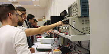 La Junta inyectará en 2025 casi 28 millones de euros al impulso de infraestructuras científicas singulares y centros de I+D