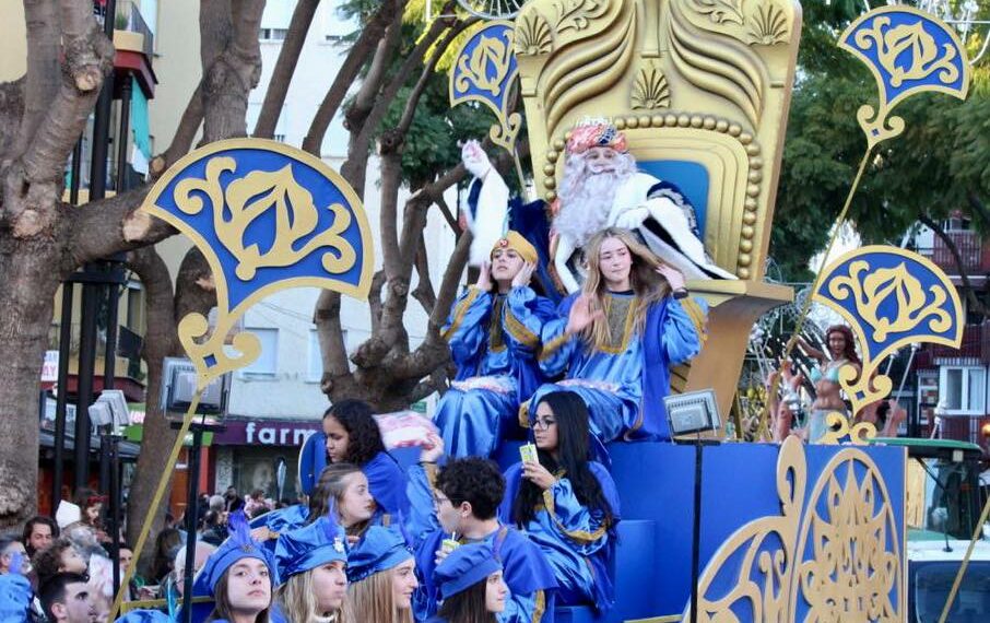 El Ayuntamiento de Fuengirola abrirá mañana el plazo de inscripción para que los niños puedan participar en la Cabalgata de Reyes