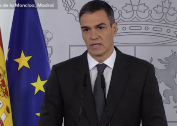 Sánchez enviará otros 5000 militares en 24 horas, duplica el número de policías y emplaza a Mazón a pedir más ayuda