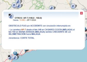 Cortada la AP-7 en Estepona tras un accidente entre dos camiones