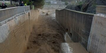 La Junta desembalsa El Limonero para evitar atasco en los desagües y garantizar agua de calidad para Málaga