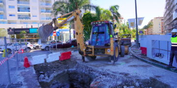 El Ayuntamiento acomete obras en el embovedado del Río Monterroso para mejorar la red de saneamiento
