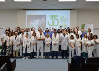 El Hospital Clínico de Málaga se suma a la celebración del día de la Radiología para ayudar a visibilizar esta especialidad