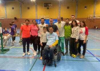 El IV Encuentro de Bádminton Intercentros Solidario reunió a 150 alumnos de Secundaria