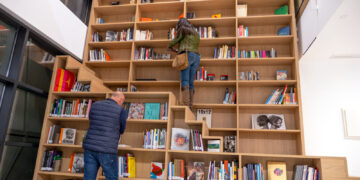 Entra en funcionamiento la nueva biblioteca de ocho plantas en el Mirador del Carmen