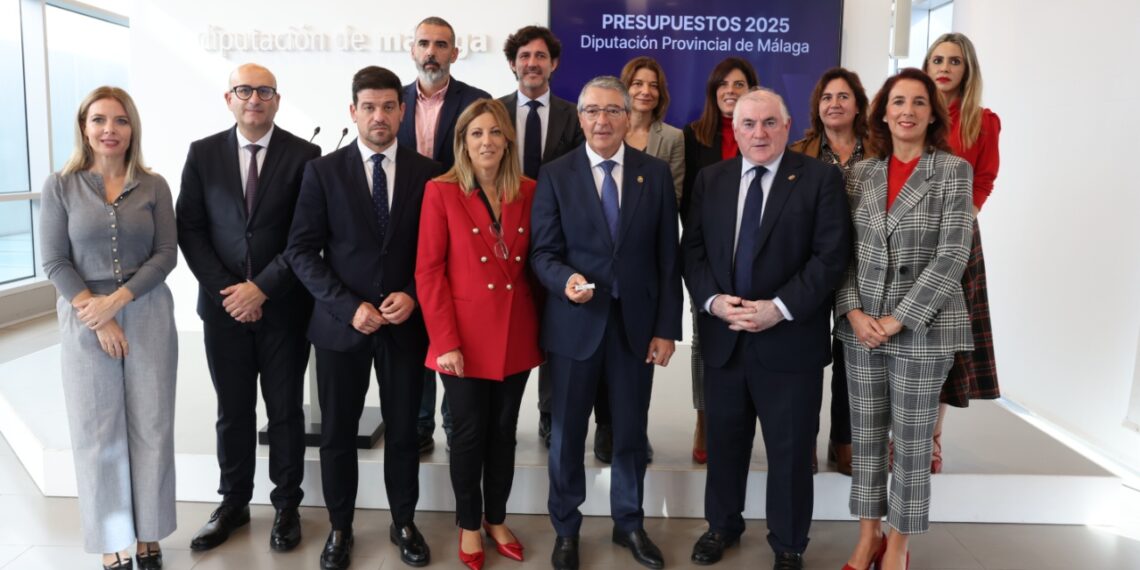 La Diputación dedicará a la atención de familias y colectivos vulnerables uno de cada cuatro euros de sus presupuestos de 2025