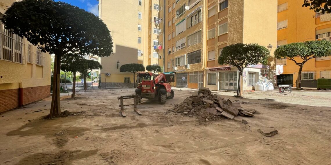 El Ayuntamiento de Estepona inicia los trabajos para la remodelación integral de la plaza Conejera