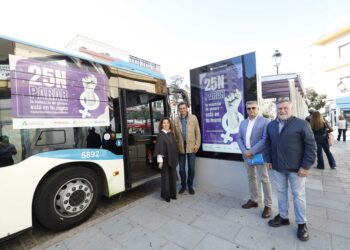 El transporte público de Marbella se suma a la conmemoración del Día Internacional de la Eliminación de la Violencia contra la Mujer con una campaña de sensibilización