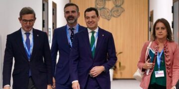 Moreno: «Andalucía plantará millón y medio de árboles para absorber 300.000 toneladas de CO2»