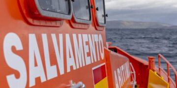 Continúa la búsqueda de un pescador desaparecido en Vélez-Málaga