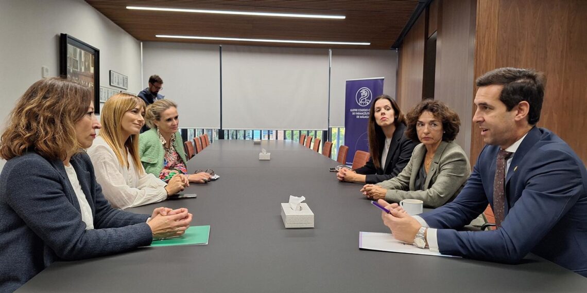 La Junta y las farmacias malagueñas se unen para detectar casos de violencia de género y ayudar a las víctimas