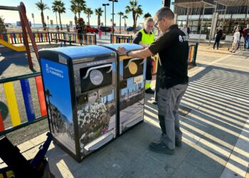 Nuevas papeleras inteligentes para optimizar el servicio de recogida de residuos en Fuengirola
