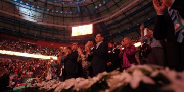 Juanma Moreno valora la proyección de la imagen de Málaga y Andalucía gracias a la Copa Davis