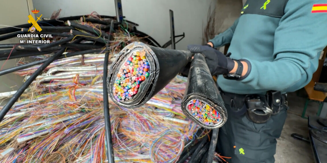 La Guardia Civil investiga a dos personas por el robo de más de 2,6 toneladas de cobre