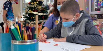 El teléfono de asistencia de oncología pediátrica 24 horas recibe más de 3.650 llamadas al año