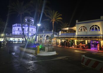 Un joven herido grave tras sufrir una agresión en un pub del Puerto Deportivo de Estepona